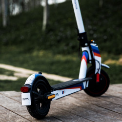 Polep BMW Performance pro Xiaomi koloběžky