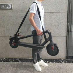 Univerzální popruh pro přenos koloběžky