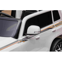 Elektrické autíčko Toyota Landcruiser 12V,  biele